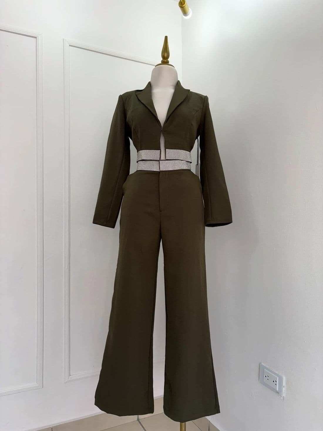 Boutique Chic Avenue — Pieza 33