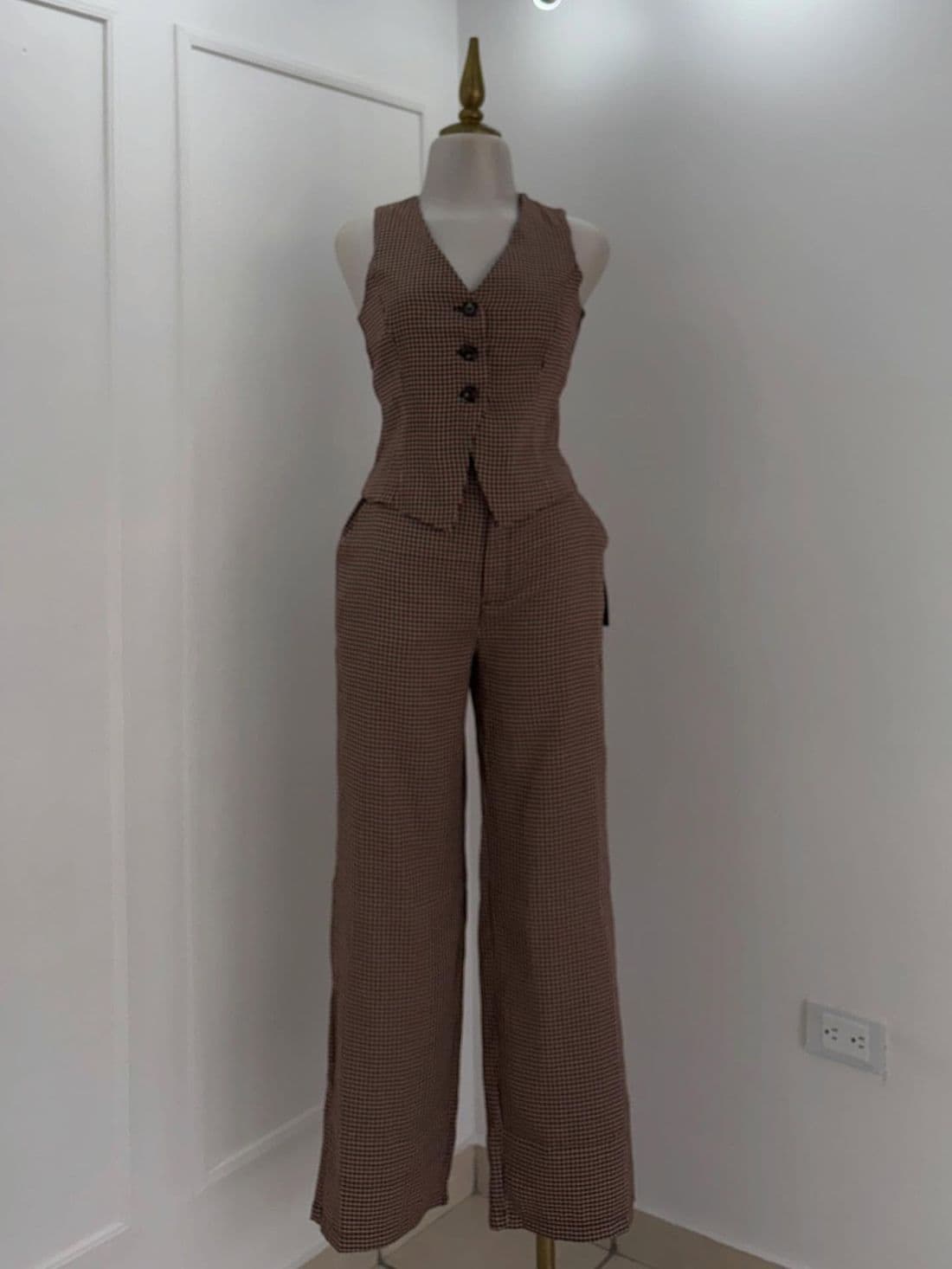 Boutique Chic Avenue — Pieza 39