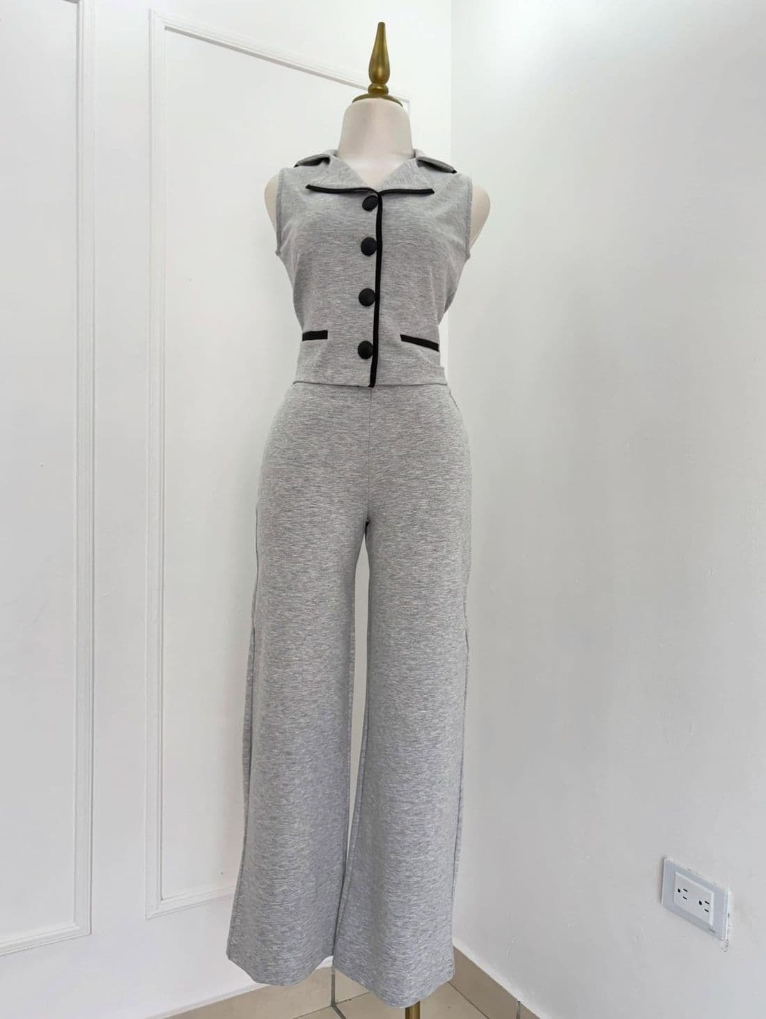 Boutique Chic Avenue — Pieza 43