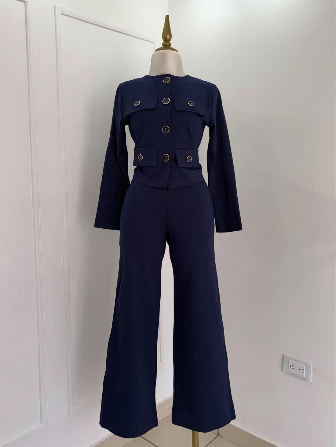 Boutique Chic Avenue — Pieza 48
