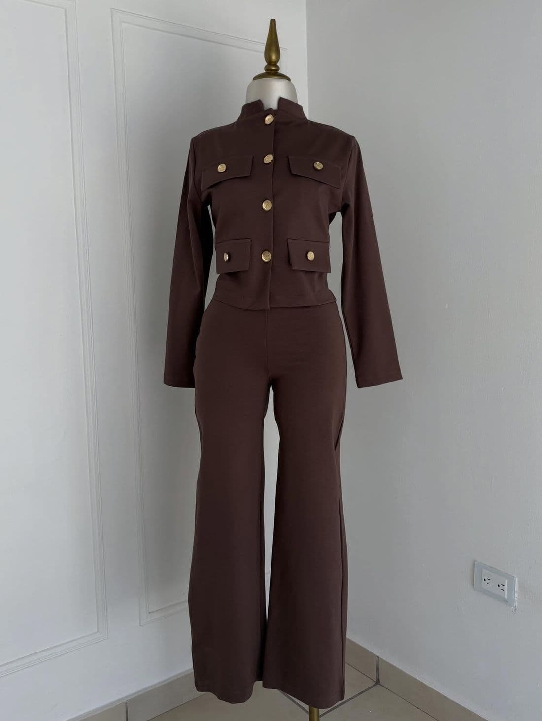 Boutique Chic Avenue — Pieza 50