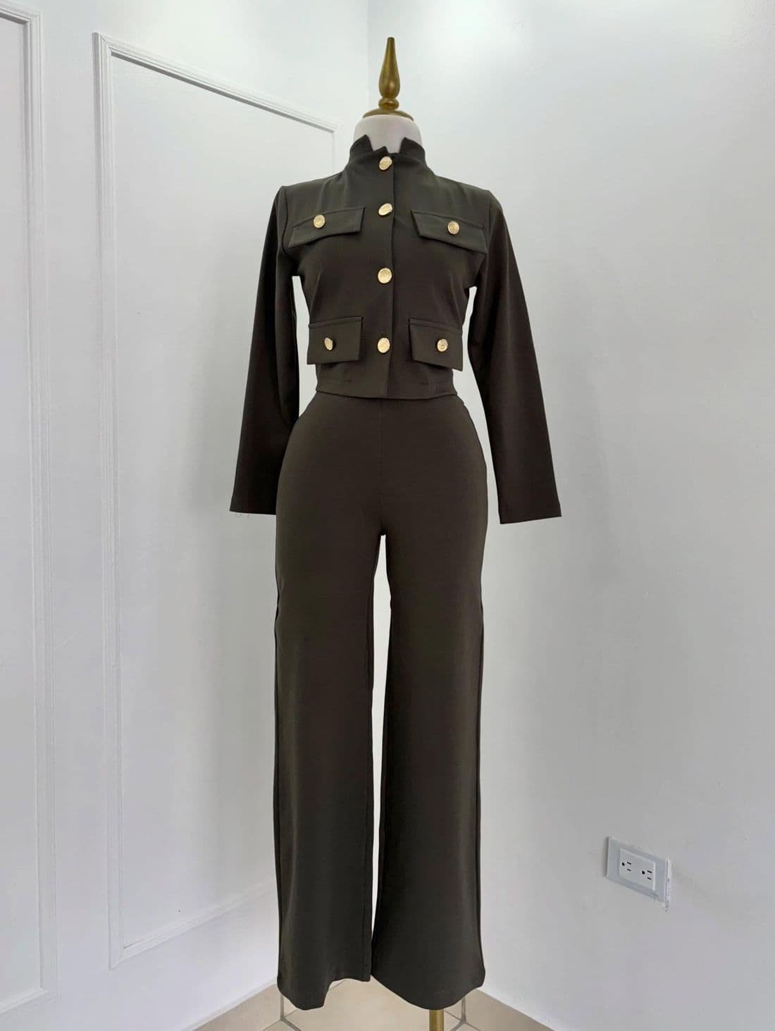 Boutique Chic Avenue — Pieza 52