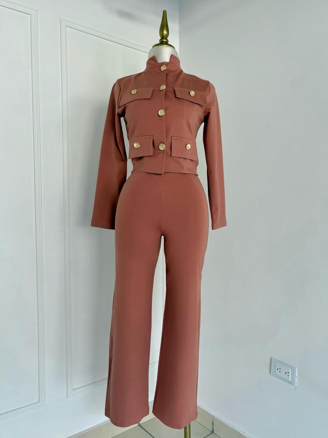 Boutique Chic Avenue — Pieza 53